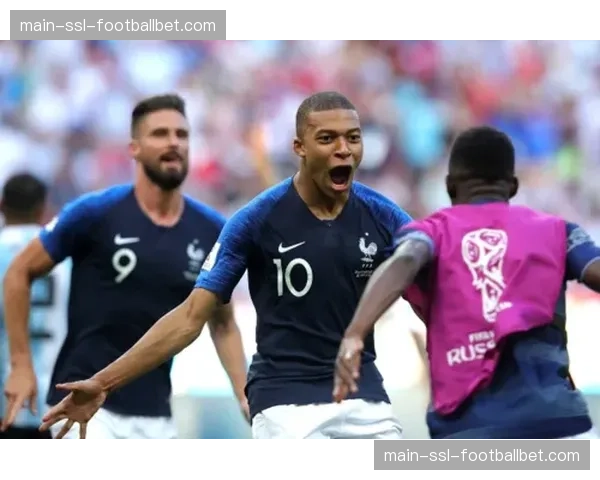 法国职业足球联盟公布上一年度财务报告，整体营收增长