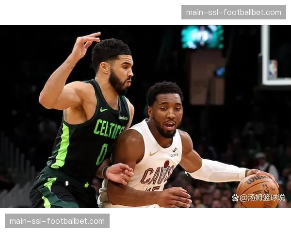 NBA常规赛收官阶段，西部最后两个季后赛席位竞争白热化