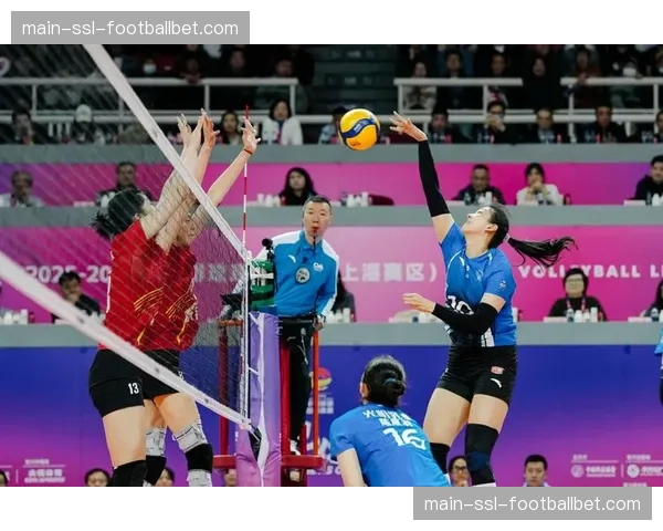 上海女排强势扳平展现冠军底蕴，总决赛决胜局考验双方心理素质